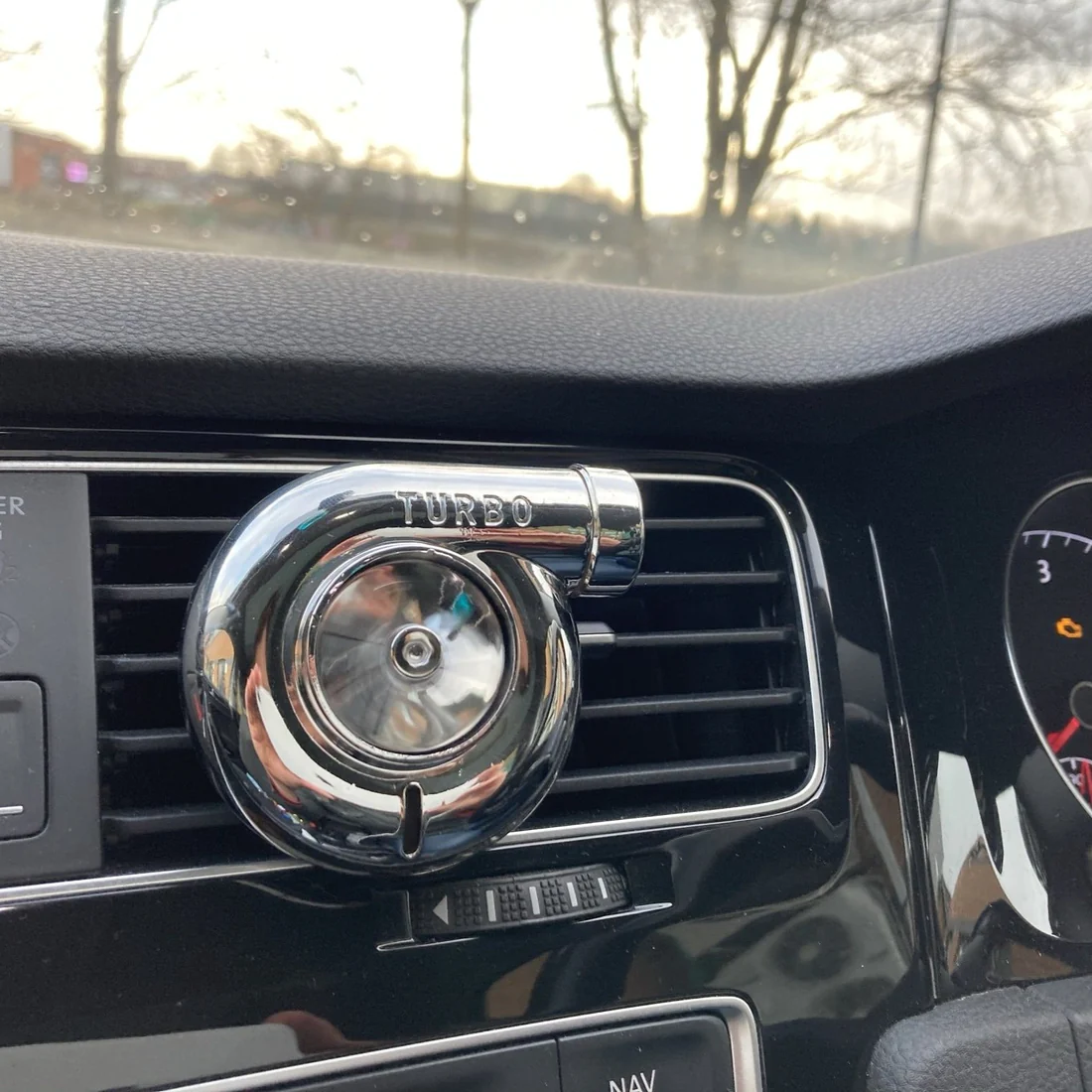 Spinning Turbo Air Freshener PHAIVEIA